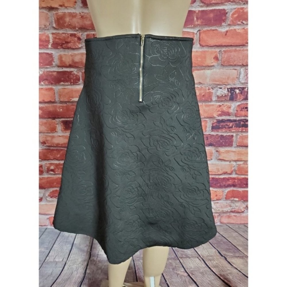 Gracia Black A-Line Skirt Size Medium NWT - Picture 3 of 7